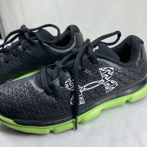 Under Armour Black and Neon Green Running Shoes